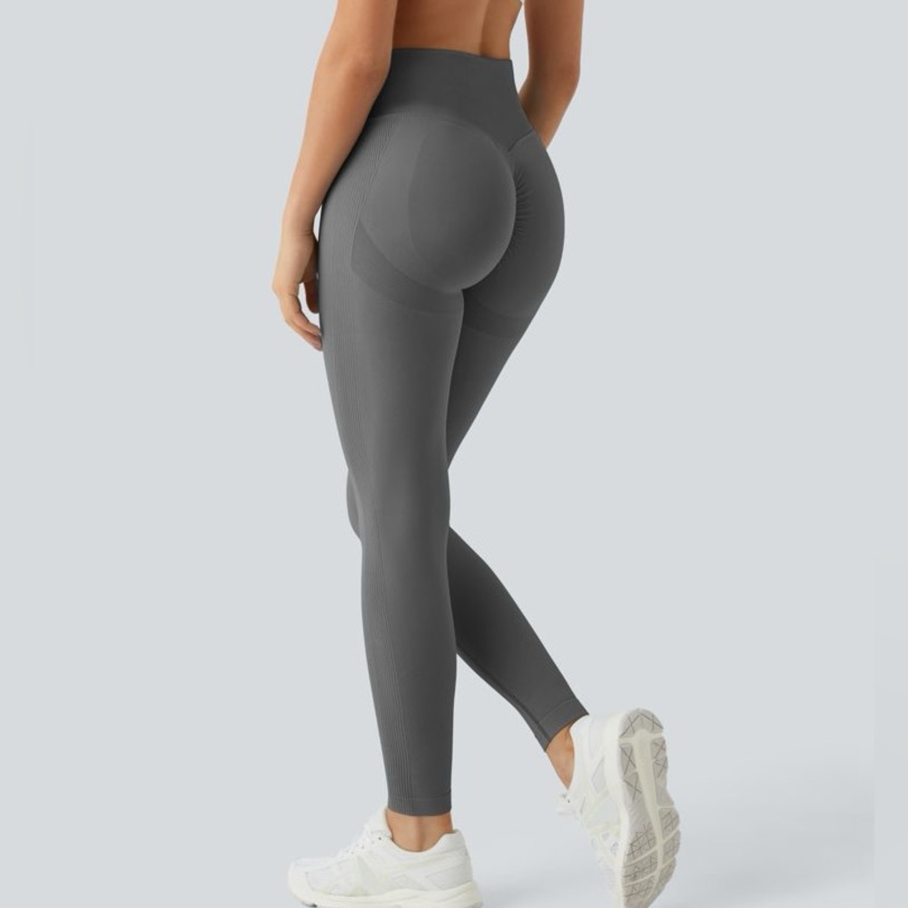Halara butt lifting tummy control leggings
